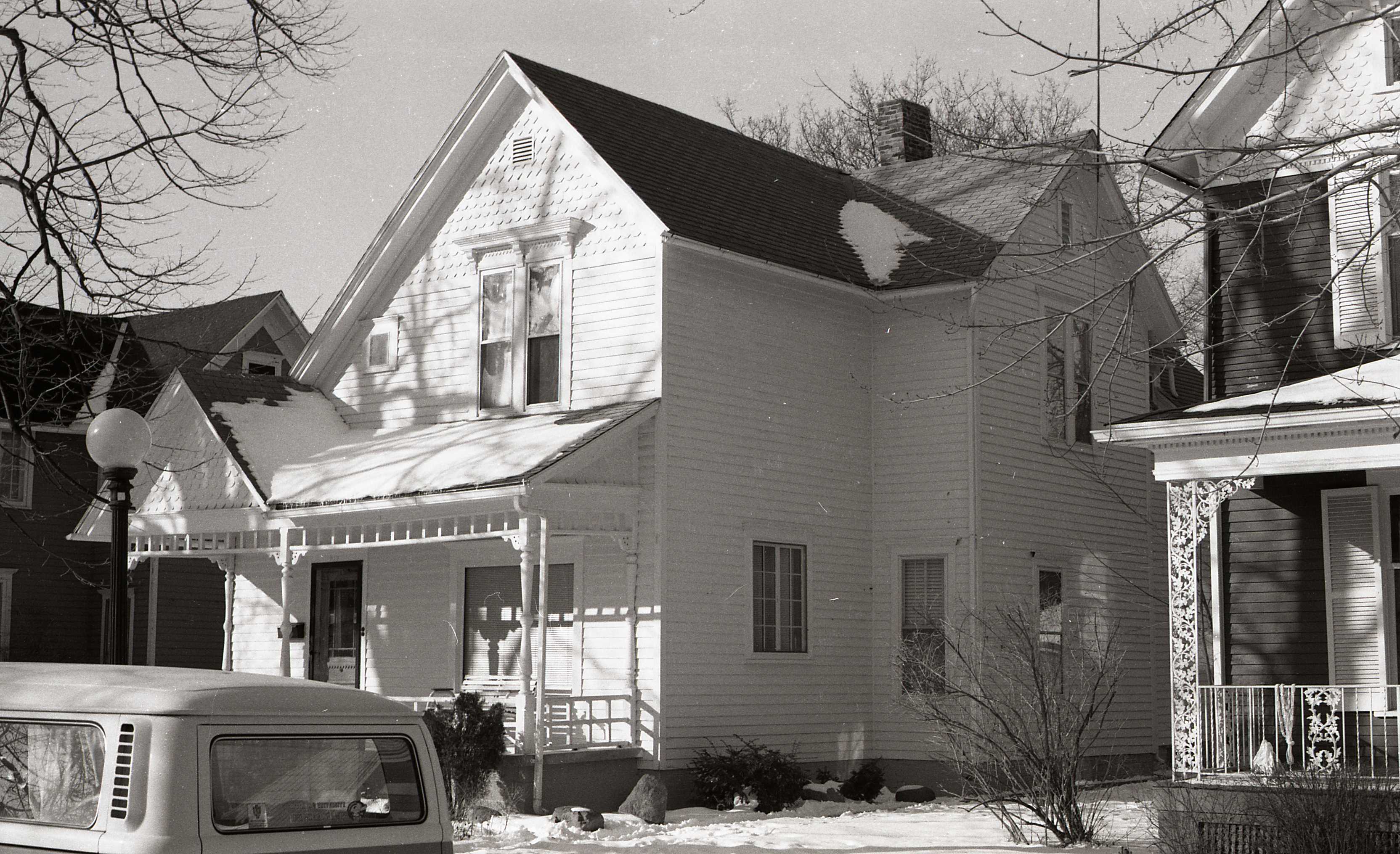 819 Park Avenue